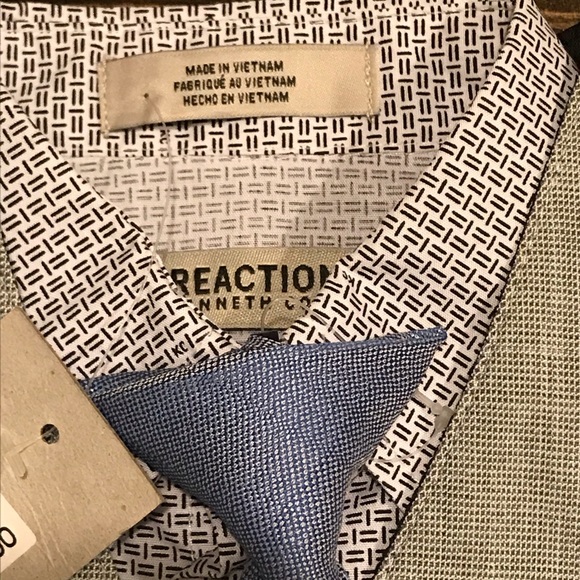 $20 - NEW - Kenneth Cole Reaction Suit - Size 12M - Picture 4 of 6